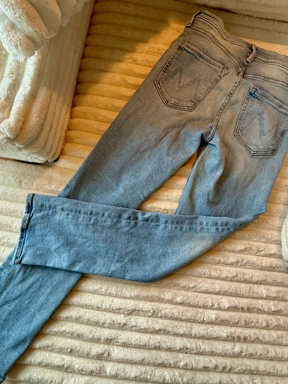 MOTHER Mid Rise Dazzler Ankle Jeans Size 26 Light Wash Premium Denim